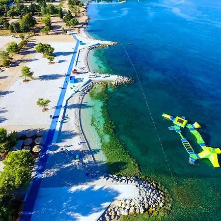 Modern And Elegant In A Quiet Part Of 公寓 普拉