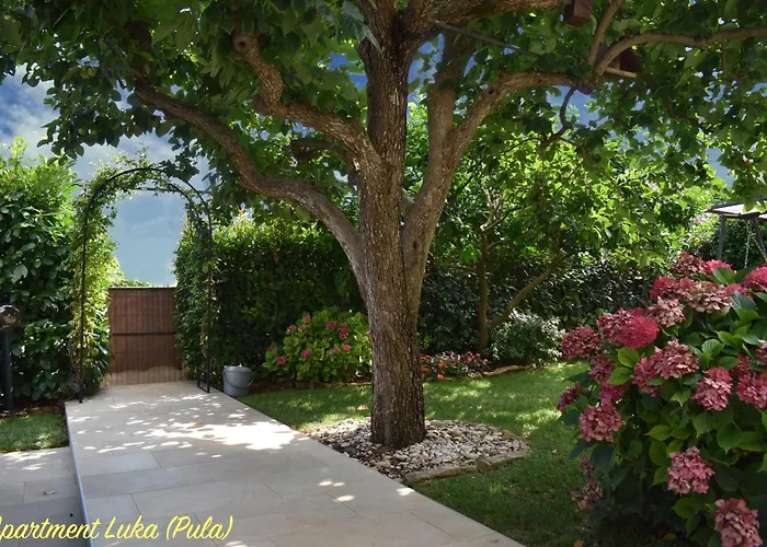 Διαμέρισμα Modern And Elegant In A Quiet Part Of