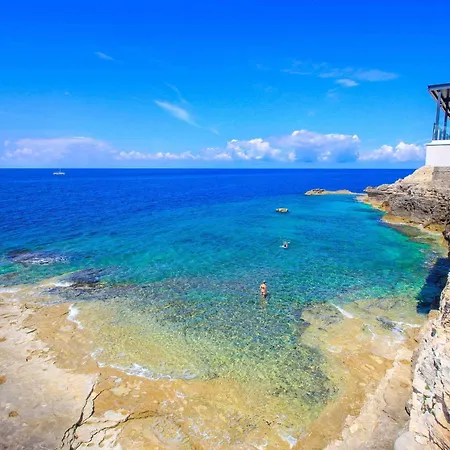 Modern And Elegant In A Quiet Part Of アパート