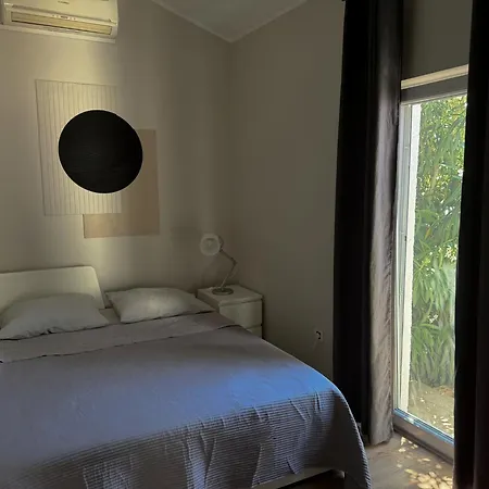 Modern And Elegant In A Quiet Part Of