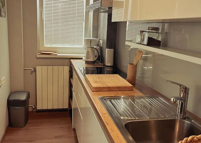 Modern And Elegant In A Quiet Part Of Pula